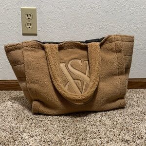 Victoria’s Secret Beige Sherpa Tote Bag VS Logo Shoulder Bag Fuzzy Winter Chic